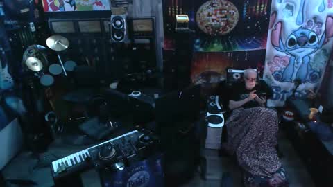 kiveuxmakeu online show from 01-16-26, 06:28