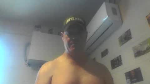 Snapshot of kiwiguy19773 chatting on 02-11-26, 11:21 kiwiguy19773 online show from 02-11-26, 11:21