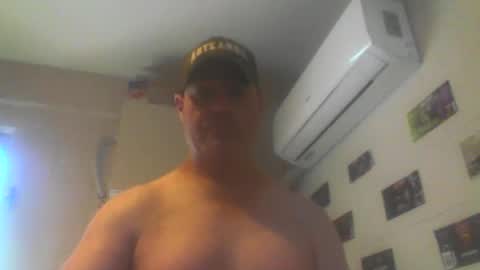 Snapshot of kiwiguy19773 chatting on 03-16-26, 12:06 kiwiguy19773 online show from 03-16-26, 12:06