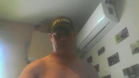 Snapshot of kiwiguy19773 chatting on 03-22-26, 10:46 kiwiguy19773 online show from 03-22-26, 10:46