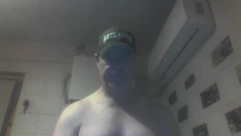 Snapshot of kiwiguy19773 chatting on 04-14-26, 07:03 kiwiguy19773 online show from 04-14-26, 07:03