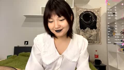 Snapshot of kizziequiroz chatting on 02-11-26, 09:36 Luna online show from 02-11-26, 09:36