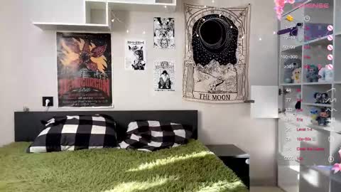 Snapshot of kizziequiroz chatting on 02-20-26, 12:05 Luna online show from 02-20-26, 12:05