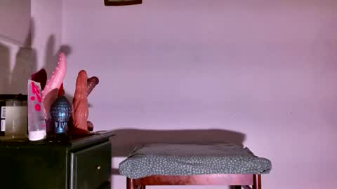 Snapshot of klamstrakur1 chatting on 02-15-26, 02:25 klamstrakur1 online show from 02-15-26, 02:25