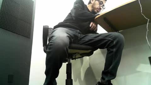 Snapshot of klein_jeremy chatting on 12-26-24, 07:05 Jeremyz online show from 12-26-24, 07:05