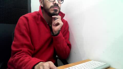 Snapshot of klein_jeremy chatting on 01-06-25, 11:31 Jeremyz online show from 01-06-25, 11:31