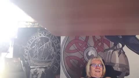 Snapshot of kleiner_teufel chatting on 02-18-25, 05:53 Michelle online show from 02-18-25, 05:53