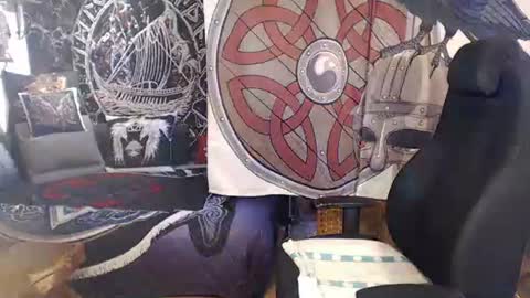 Snapshot of kleiner_teufel chatting on 09-19-25, 07:32 Michelle online show from 09-19-25, 07:32