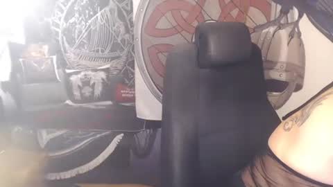 Snapshot of kleiner_teufel chatting on 11-03-25, 07:15 Michelle online show from 11-03-25, 07:15