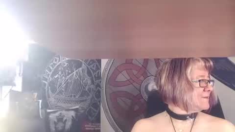 Snapshot of kleiner_teufel chatting on 11-29-25, 10:18 Michelle online show from 11-29-25, 10:18