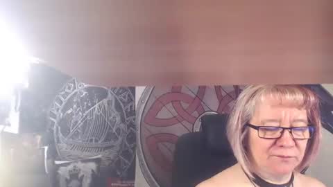 Snapshot of kleiner_teufel chatting on 12-05-25, 08:12 Michelle online show from 12-05-25, 08:12