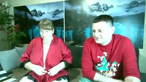 Snapshot of kleosnow chatting on 02-04-25, 04:39 Kleosnow online show from 02-04-25, 04:39