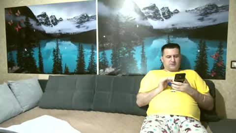 Snapshot of kleosnow chatting on 09-13-25, 08:25 Kleosnow online show from 09-13-25, 08:25
