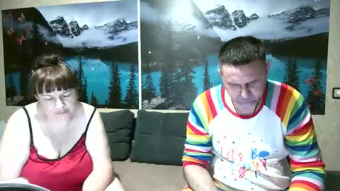 Snapshot of kleosnow chatting on 09-26-25, 08:24 Kleosnow online show from 09-26-25, 08:24
