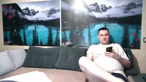 Snapshot of kleosnow chatting on 10-01-25, 08:20 Kleosnow online show from 10-01-25, 08:20