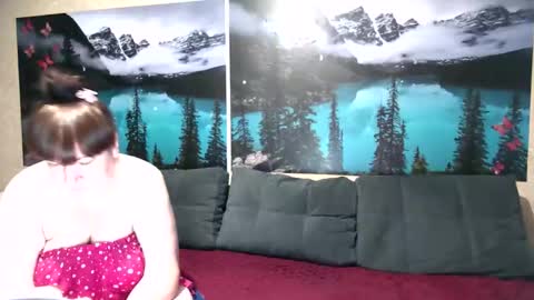 Snapshot of kleosnow chatting on 10-11-25, 08:57 Kleosnow online show from 10-11-25, 08:57