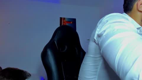 Snapshot of klinsmannwalton chatting on 10-23-25, 12:15 klinsmannwalton online show from 10-23-25, 12:15