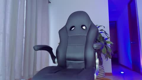 Snapshot of klinsmannwalton chatting on 11-03-25, 11:22 klinsmannwalton online show from 11-03-25, 11:22