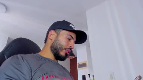 Snapshot of klinsmannwalton chatting on 11-05-25, 07:25 klinsmannwalton online show from 11-05-25, 07:25