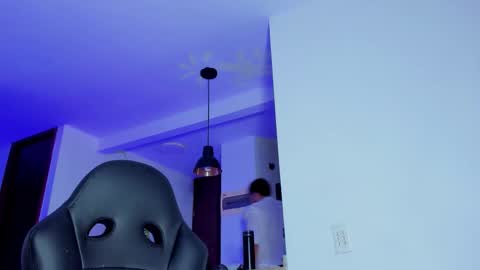 Snapshot of klinsmannwalton chatting on 11-06-25, 11:33 klinsmannwalton online show from 11-06-25, 11:33