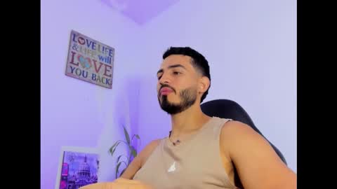 Snapshot of klinsmannwalton chatting on 02-12-26, 10:43 klinsmannwalton online show from 02-12-26, 10:43