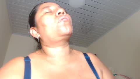 Kloe online show from 03-08-25, 05:49