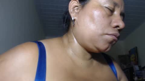 Kloe online show from 09-17-25, 07:54