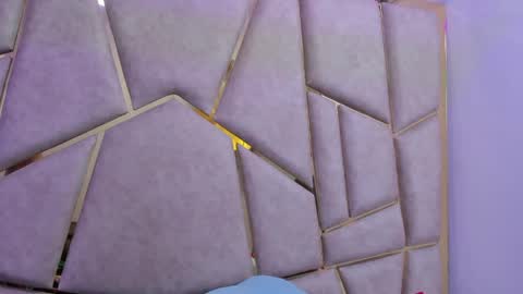 kloe online show from 04-13-26, 05:57