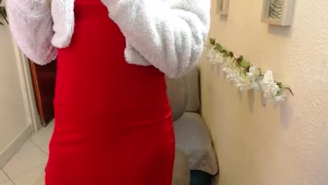 Snapshot of kloe_deker chatting on 12-15-25, 01:48 Kloe deker online show from 12-15-25, 01:48