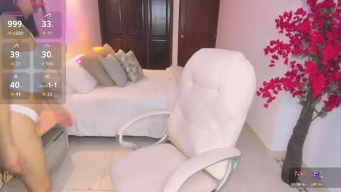 Kloe Brown online show from 10-23-25, 10:36