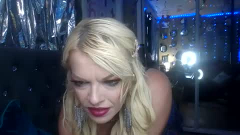 Kloie Kitty online show from 07-01-26, 11:04
