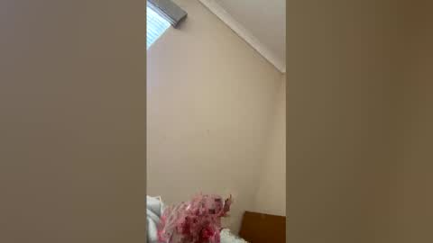 kmask16 online show from 04-12-26, 07:13