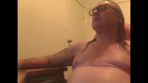 Snapshot of knobout chatting on 02-16-26, 08:21 knobout online show from 02-16-26, 08:21