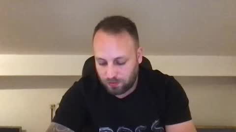 hugo online show from 10-19-25, 02:23