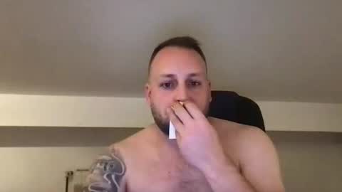 hugo online show from 10-25-25, 02:30