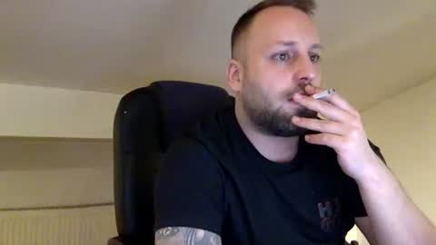 hugo online show from 03-07-26, 02:19