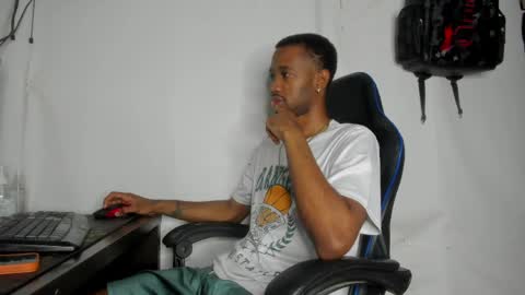 Snapshot of kofi_exotic_ chatting on 05-11-26, 09:01 kofi online show from 05-11-26, 09:01
