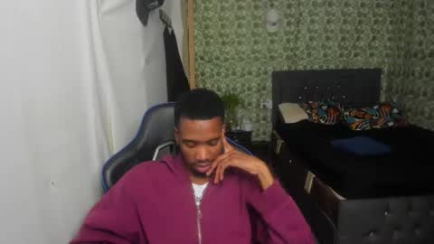 Snapshot of kofi_exotic_ chatting on 06-13-26, 12:30 kofi online show from 06-13-26, 12:30
