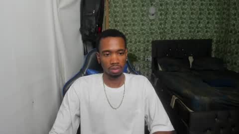Snapshot of kofi_exotic_ chatting on 06-17-26, 05:47 kofi online show from 06-17-26, 05:47