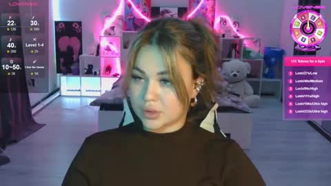 Mia online show from 10-28-25, 11:36