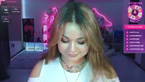 Mia online show from 11-15-25, 06:59