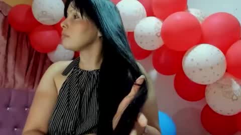 Snapshot of konie_hot chatting on 11-24-25, 01:27 konie Diaz online show from 11-24-25, 01:27