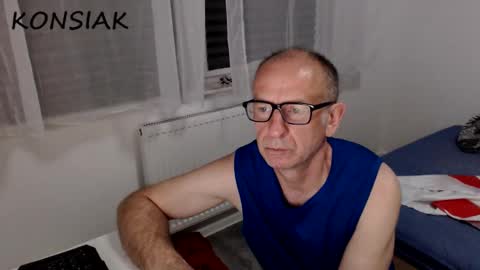 Komsiak online show from 09-14-25, 08:08