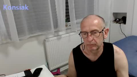 Snapshot of konsiak chatting on 05-03-26, 04:46 Komsiak online show from 05-03-26, 04:46