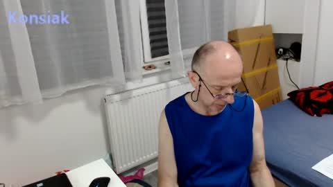 Snapshot of konsiak chatting on 05-10-26, 06:24 Komsiak online show from 05-10-26, 06:24