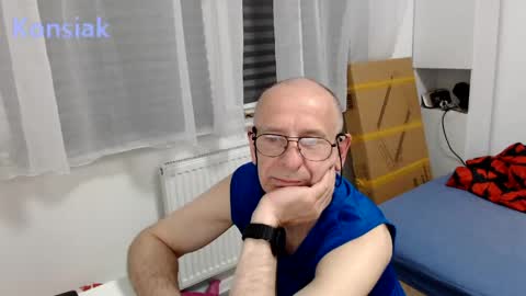 Snapshot of konsiak chatting on 05-30-26, 06:49 Komsiak online show from 05-30-26, 06:49