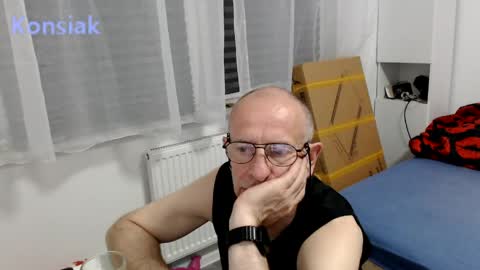 Snapshot of konsiak chatting on 06-05-26, 06:46 Komsiak online show from 06-05-26, 06:46