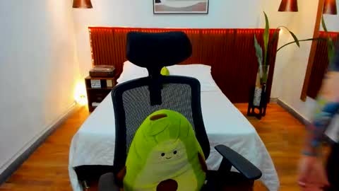 Kora Shadow online show from 03-04-26, 09:21