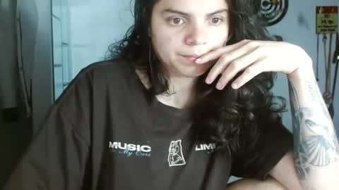 Snapshot of koranikky08 chatting on 03-13-26, 01:56 Karoll online show from 03-13-26, 01:56