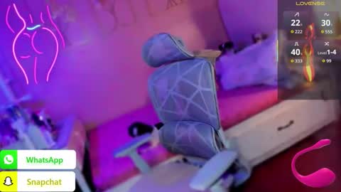 Snapshot of koreandollts chatting on 11-08-25, 02:56 MISS ALICIA online show from 11-08-25, 02:56